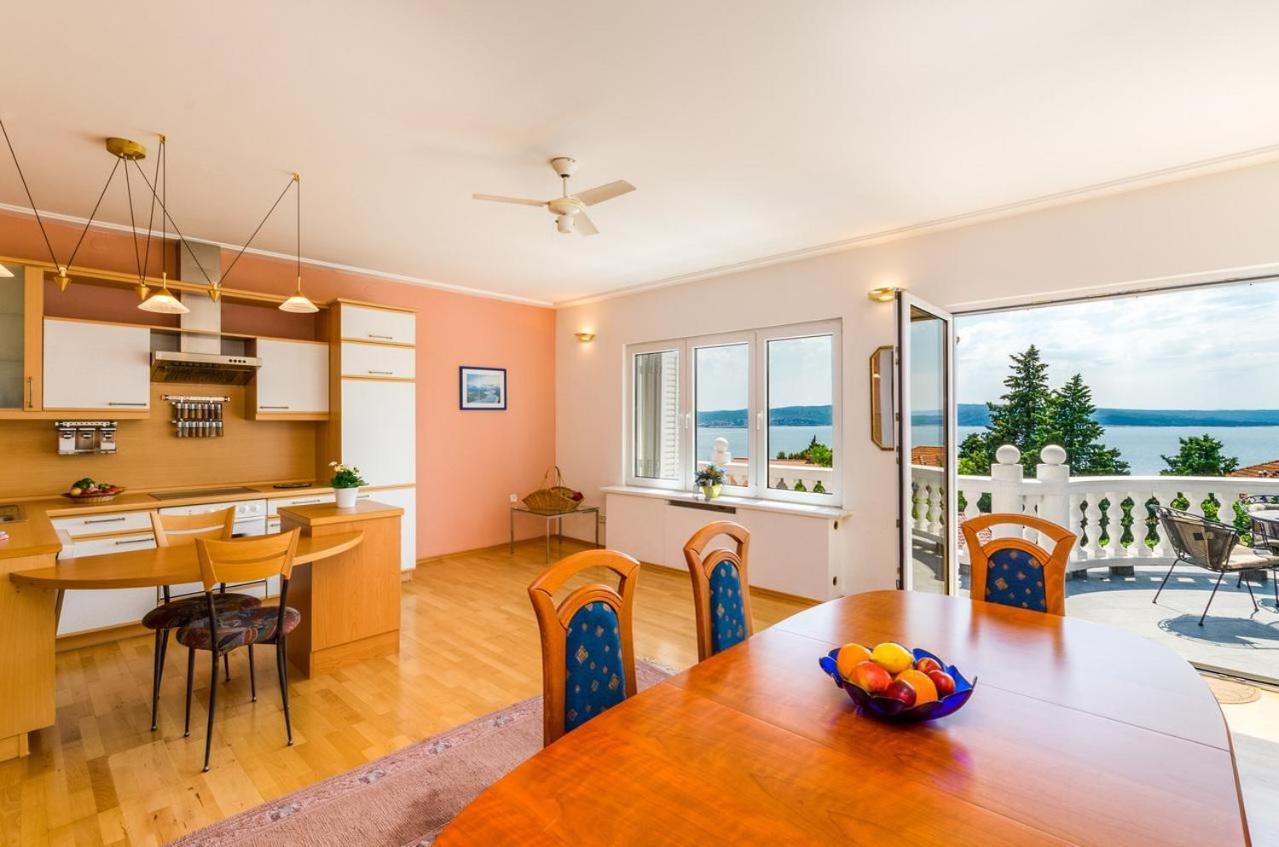 Jurincic Apartment Crikvenica Cameră foto