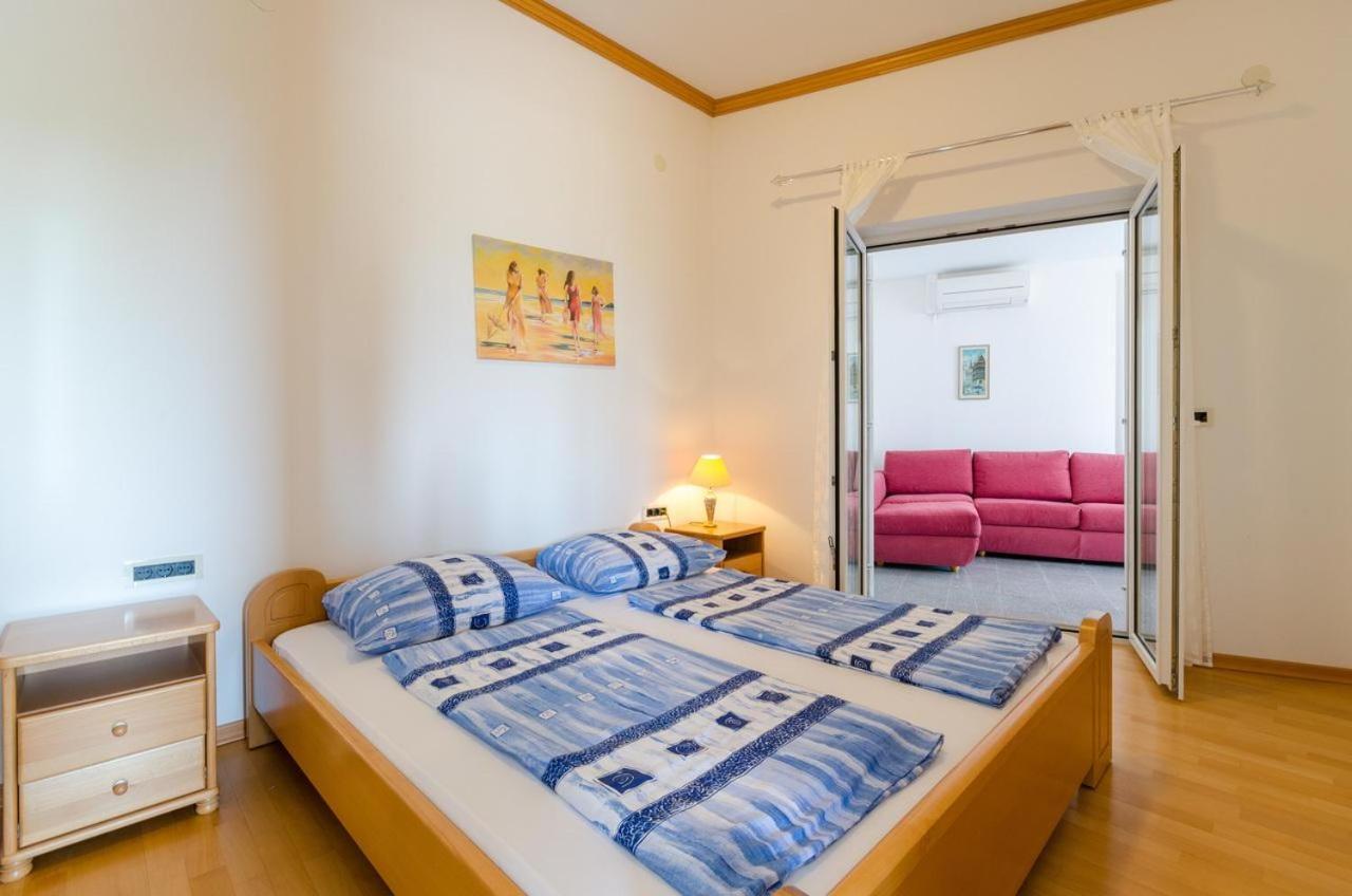 Jurincic Apartment Crikvenica Cameră foto