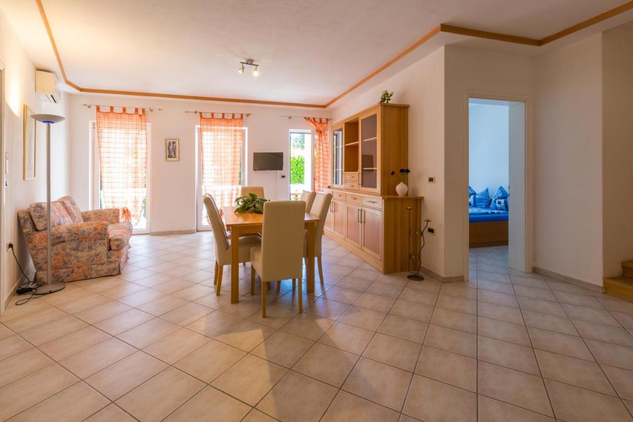 Jurincic Apartment Crikvenica Cameră foto