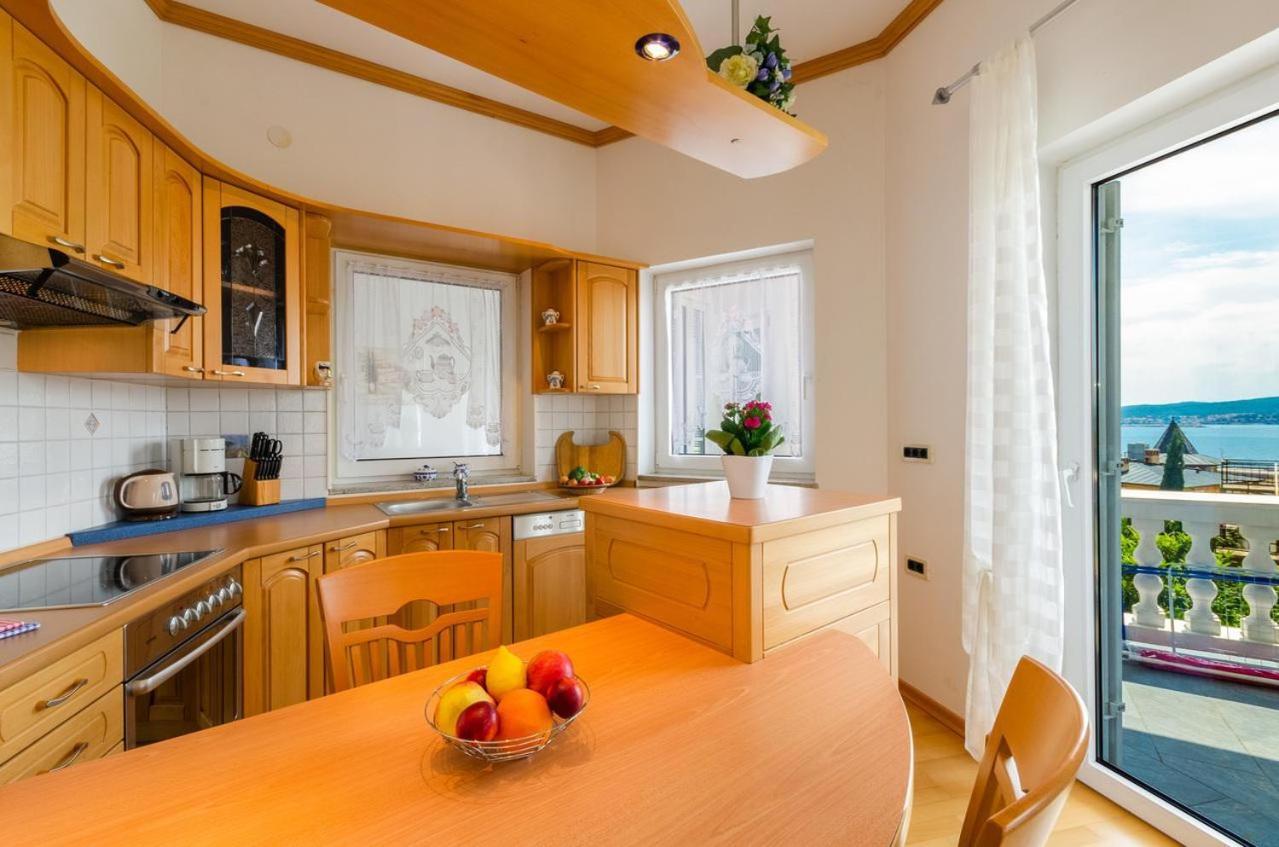 Jurincic Apartment Crikvenica Cameră foto