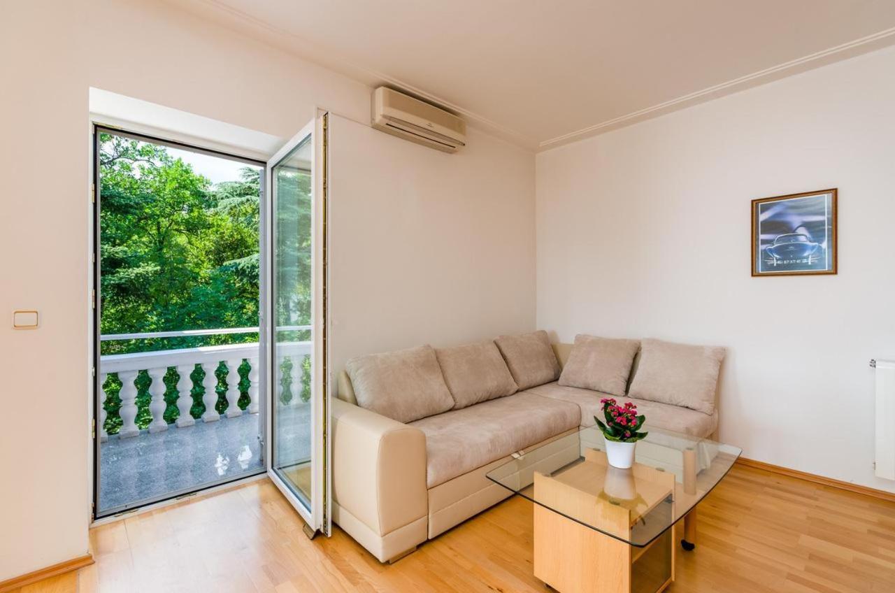 Jurincic Apartment Crikvenica Cameră foto